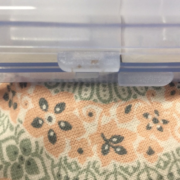 Mini Travel Size Bottles - Picture 2 of 2